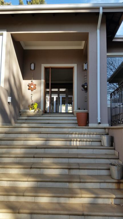6 On Acacia Joanesburgo Exterior foto