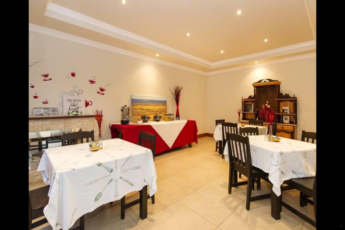 6 On Acacia Joanesburgo Exterior foto